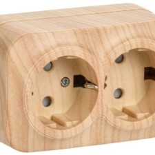 Розетка 2-м ОП GLORY РСш22-3-ХС 16А с/з защ. шторки сосна IEK ERH24-K34-16