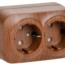 Розетка 2-м ОП GLORY РСш22-3-ХД 16А с/з защ. шторки дуб IEK ERH24-K24-16