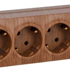 Розетка 4-м ОП GLORY РС24-3-ХД 16А с/з дуб IEK ERH41-K24-16