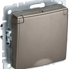 Розетка BRITE РСбш10-3-БрШ 16А IP20 с/з защ. шторки с крышкой шампань IEK BR-R16-16-K37