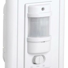 Детектор движения ДД 028 1200Вт угол обз. 140град. дальн. 9м IP20 бел. IEK LDD12-028-1200-001