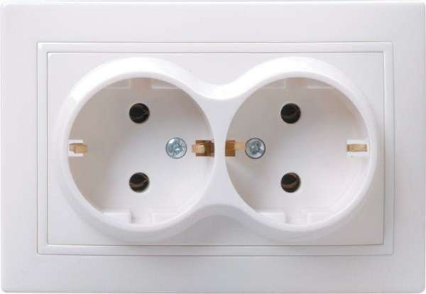 Розетка 2-м СП Кварта РС-3-КБ 16А IP20 с/з бел. IEK ERK24-K01-16-DM