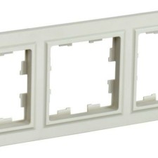 Рамка 3-м BRITE РУ-3-БрКр беж. IEK BR-M32-K10