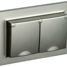 Розетка 2-м СП BRITE РСбш-3-44-БрШ 16А IP44 с крышкой шампань IEK BR-R26-16-44-K37-F