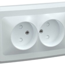 Розетка 2-м СП Вега РС-2-ВБ контакта без защ. штор 10А бел. IEK ERV20-K01-10-DM