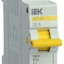 Выключатель-разъединитель трехпозиционный 1п ВРТ-63 32А IEK MPR10-1-032