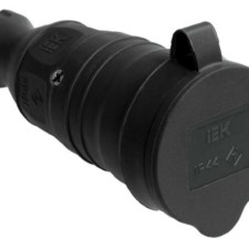 Розетка переносная 1-м Омега РБп13-1-0м IP44 с защ. крышкой с/з каучук черн. IEK PKR21-016-2-K02