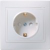 Розетка 1-м СП Кварта РСш10-3-КБ 16А IP20 с/з защ. шторки бел. IEK ERK11-K01-16-DM