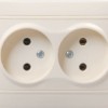 Розетка 2-м СП Кварта 10А IP20 крем. IEK ERK23-K33-10-DM