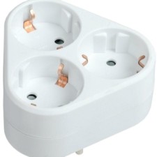 Разветвитель сетевой 3 гнезда 16А IP20 Т-01/03 2P+PE треугольн. бел. IEK WTP10-16-03-Z-K01