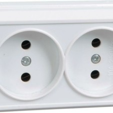 Розетка 2-м ОП Октава 10А IP20 бел. IEK ERO20-K01-10-DC