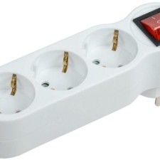 Разветвитель сетевой 3 гнезда 16А IP20 Т-01/03В 2P+PE с выкл. бел. IEK WTP10-16-03-ZK-K01