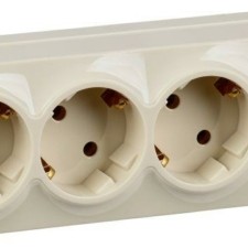 Розетка 4-м ОП GLORY РС24-3-ХК 16А с/з крем. IEK ERH41-K33-16