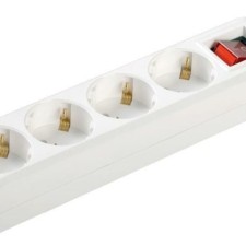 Удлинитель сетевой 4х1.5м с/з 16А IP20 У04К 2P+PE 250В ПВС 3х1 с выкл. IEK WYP10-16-04-01-ZK-17