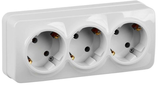 Розетка 3-м ОП GLORY РС23-3-ХБ 16А с/з бел. IEK ERH31-K01-16