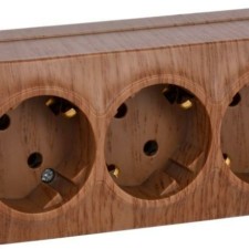 Розетка 3-м ОП GLORY РС23-3-ХД 16А с/з дуб IEK ERH31-K24-16