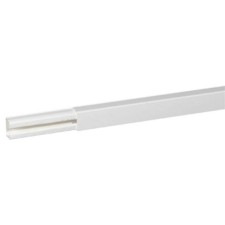 Кабель-канал ККМЭ 1-секц. 32х20 L2100 пластик DLPlus без перегородки бел. Leg 030017