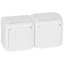 Розетка 2-м ОП Quteo 16А IP44 250В 2х2P+E с/з защ. шторки с крышкой бел. Leg 782323