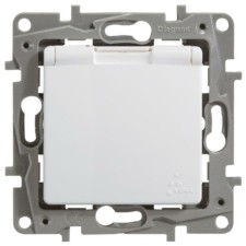 Розетка 1-м СП Etika 16А IP44 250В 2P+E с/з защ. шторки с крышкой немецк. стандарт безвинт. клеммы механизм бел. Leg 672232