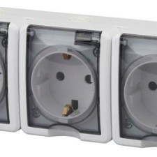 Розетка 3-м ОП Эра Эксперт 11-2405-01 16А IP54 16AX 250В 3х2P+E бел. Эра Б0020720