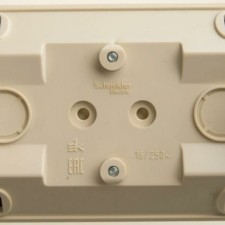 Розетка угловая 2-м ОП Этюд 16А IP20 без заземл. без защ. шторок крем. SE PA16-105K