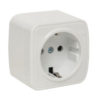 Минск Розетка 1-местная ОП 16А с/з белая EKF Basic