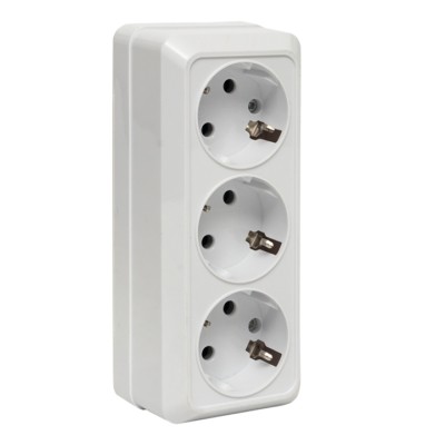 Рим Розетка 3-местная 16А с/з белая EKF