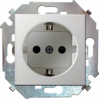 Розетка 1-м СП Simon15 16А IP20 250В с/з Schuko защ. шторки винт. клеммы механизм бел. Simon 1591443-030