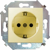 Розетка 1-м СП Simon15 16А IP20 250В с/з винт. клеммы механизм сл. кость Simon 1591432-031
