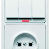 Блок БКВР-212 Бэлла (3-кл. выкл. с инд. + розетка) бел. Кунцево 5841