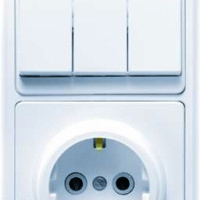 Блок БКВР-033 Бэлла (3-кл. выкл. + розетка с/з) бел. Кунцево 5843