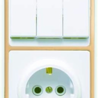 Блок БКВР-033 Бэлла (3-кл. выкл. + розетка с/з) зол. Кунцево 5844