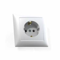 Розетка 1-м СП Селена РС16-370 16А IP20 с/з бел. Кунцево 8111