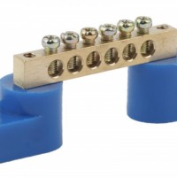 Шина N “ноль” на двух угловых изоляторах ШНИ-6х9-6-У2 NO-222-55 син. (уп.10шт) Эра Б0033435