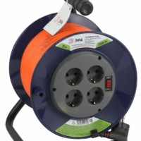 Удлинитель силовой на пластик. катушке 4х30м с/з 16А IP20 RPx-4es-3х1.5-30m ПВС 3х1.5 Эра Б0043056