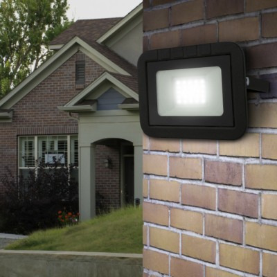 Прожектор светодиодный уличный ЭРА LPR-061-0-65K-020 20Вт 6500К 1900Лм IP65