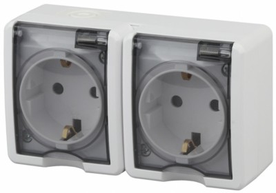 11-2404-01 Розетка 2х2P+E IP54 шторки 16A-250В ОП белый
