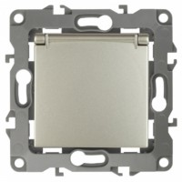 12-2103-04 ЭРА Розетка 2P+E Schuko со шторками с крышкой 16A-250В IP20 12 шампань