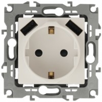 12-4109-02 ЭРА Розетка 2P+E 16A-250В штор. с 2xUSB 5В-3А 12 слоновая кость