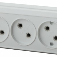 2-205-01 Intro Розетка 3х2P 16А-250В IP20 ОП Quadro белый