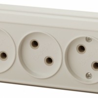 2-205-02 Intro Розетка 3х2P 16А-250В IP20 ОП Quadro сл.кость