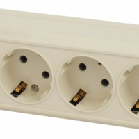 Розетка Intro Quadro 2-208-02 четырехместная с/з 4х2P+E 16А-250В IP20 ОП слоновая кость