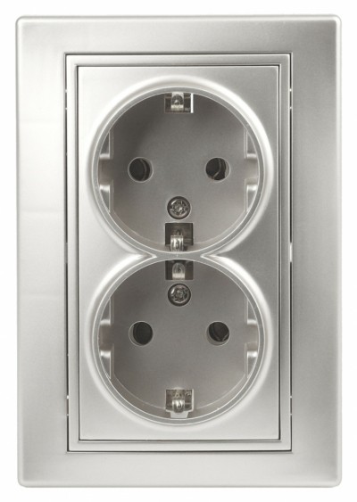 1-205-03 Intro Розетка 2X2P+E Schuko 16А-250В IP20 СП Plano алюминий