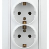 1-208-01 Intro Розетка 2X2P+E Schuko со шторками 16А-250В IP20 СП Plano белый