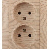 4-204-11 Intro Розетка 2х2P 16А-250В СП Solo сосна