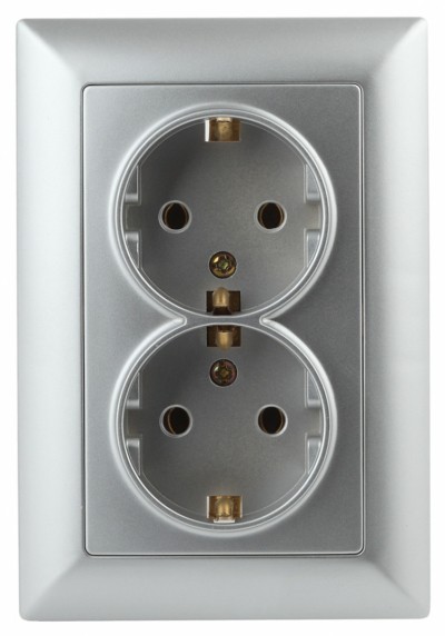 4-205-03 Intro Розетка 2X2P+E Schuko 16А-250В СП Solo алюминий