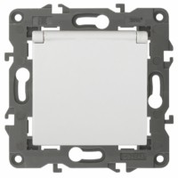 14-2103-01 ЭРА Розетка 2P+E Schuko со шторками с крышкой 16A-250В IP20 Эра Elegance белый