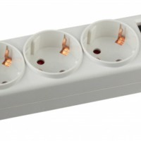 Колодка ЭРА K-4es 4 розетки с зазeмлением с выключателем