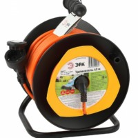 Удлинитель силовой ЭРА RPx-1e-3×1.5-40m на пластиковой катушке с/з 1-м 40м ПВС 3х1.5мм2