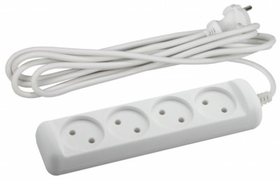 Удлинитель сетевой ЭРА U-4-5m-2×1 б/з 4-м 5м ПВС 2×1мм2 10А